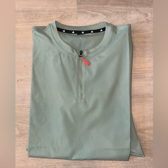 Adidas Utility OverSized Shirt - Picture 8 of 8